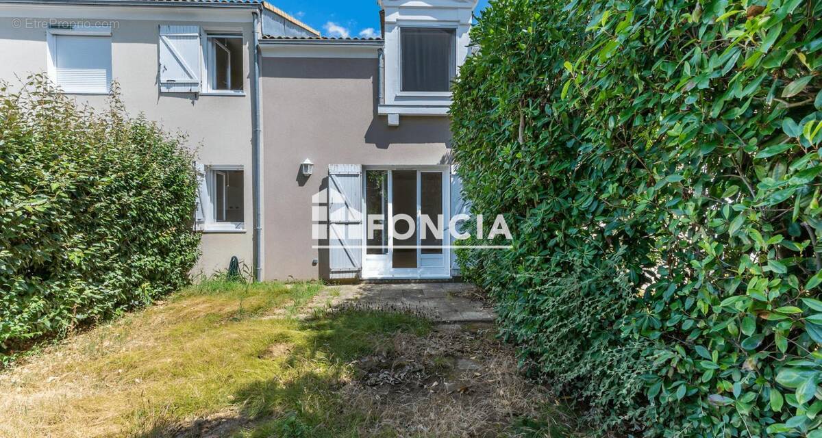 Appartement à GUILHERAND-GRANGES