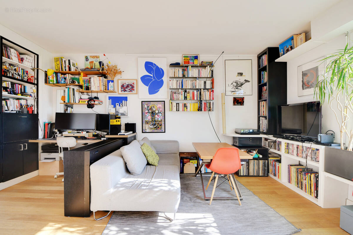 Appartement à PARIS-14E