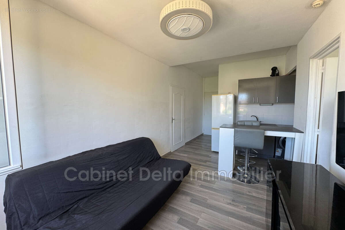 Appartement à SIX-FOURS-LES-PLAGES