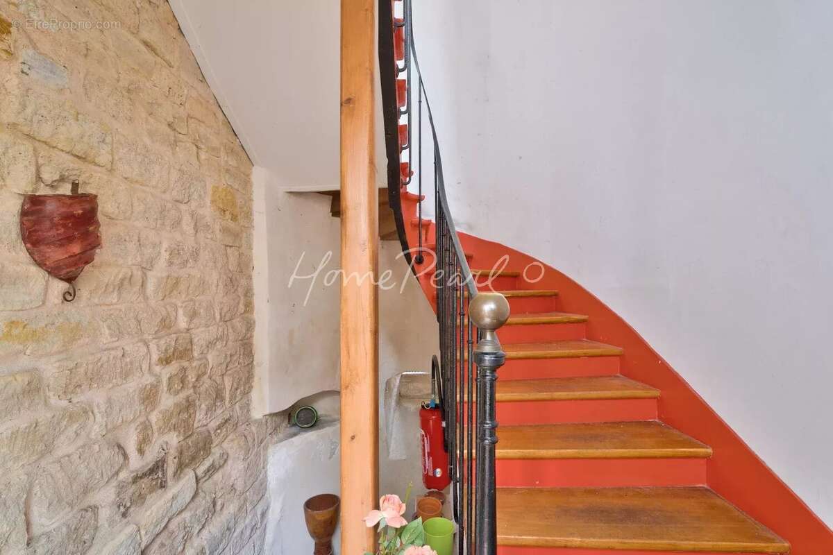 Appartement à FONTENAY-SOUS-BOIS