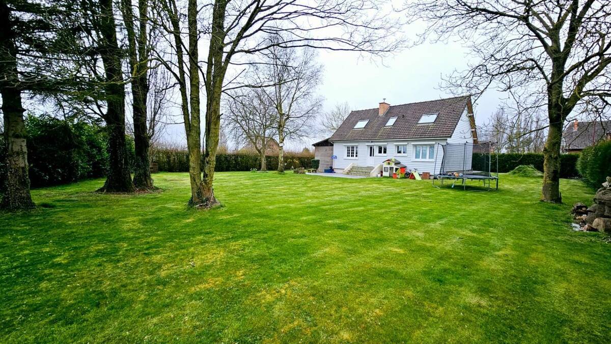 Maison à BOIRY-SAINTE-RICTRUDE