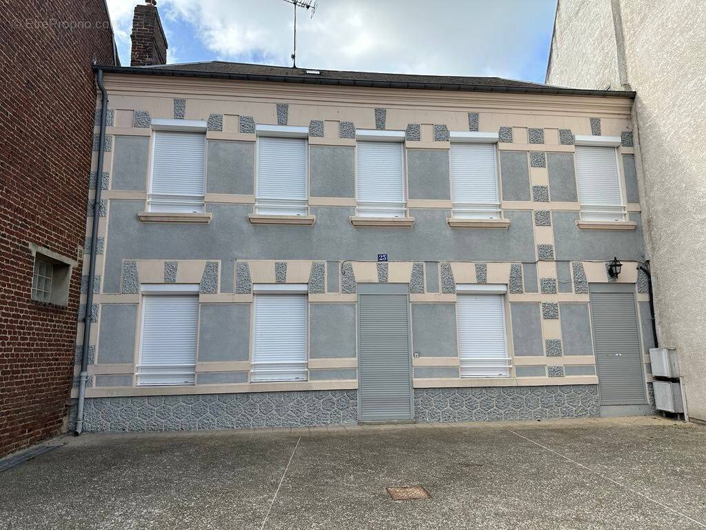 Maison à LA FERE