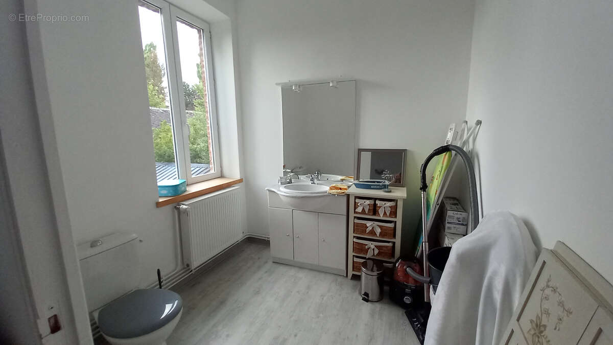 Appartement à ETREAUPONT