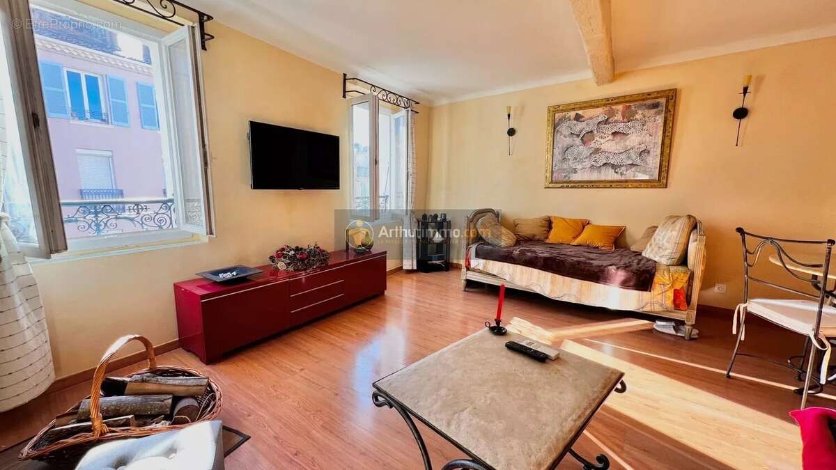 Appartement à FREJUS