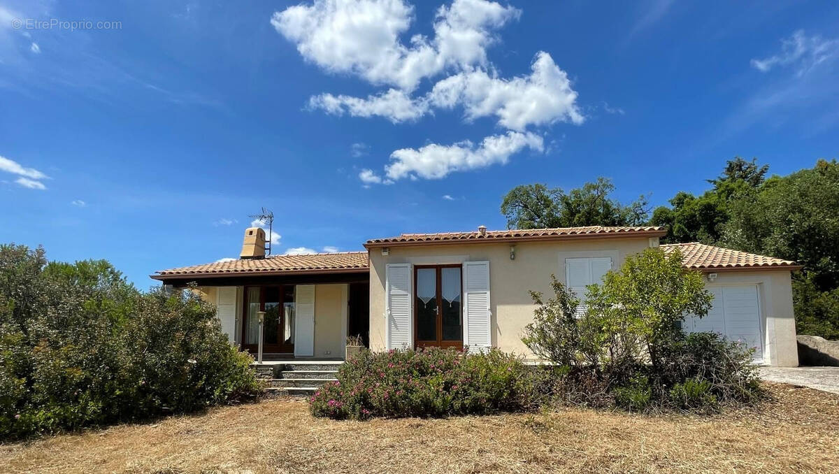 Maison à LA LONDE-LES-MAURES