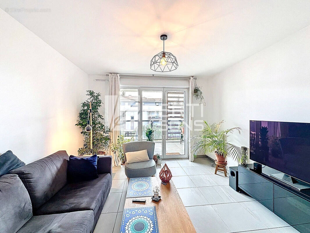 Appartement à MOUGINS