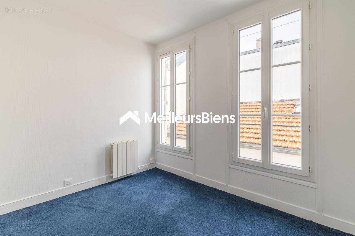 Appartement à PARIS-3E