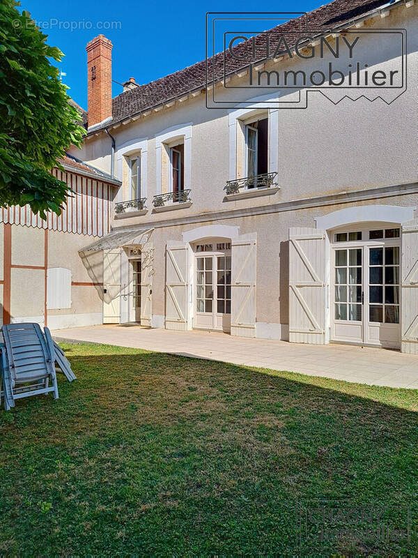 Maison à RULLY