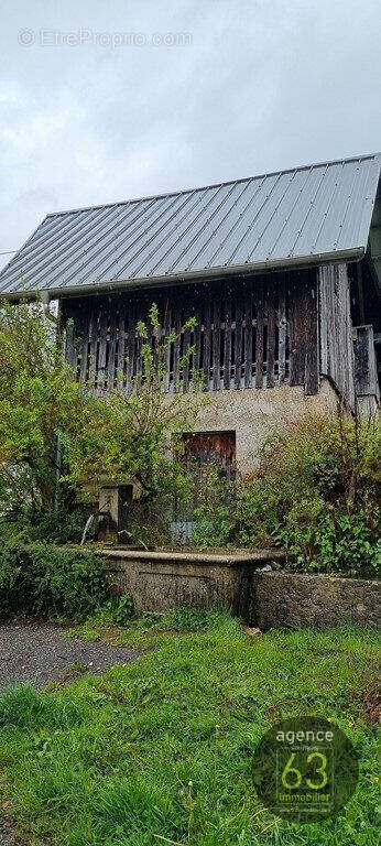 Maison à BELLECOMBE-EN-BAUGES