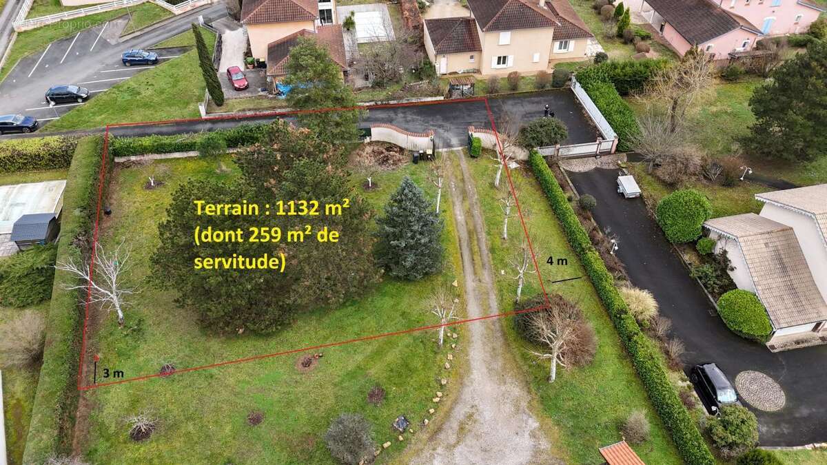 Terrain à SAIN-BEL