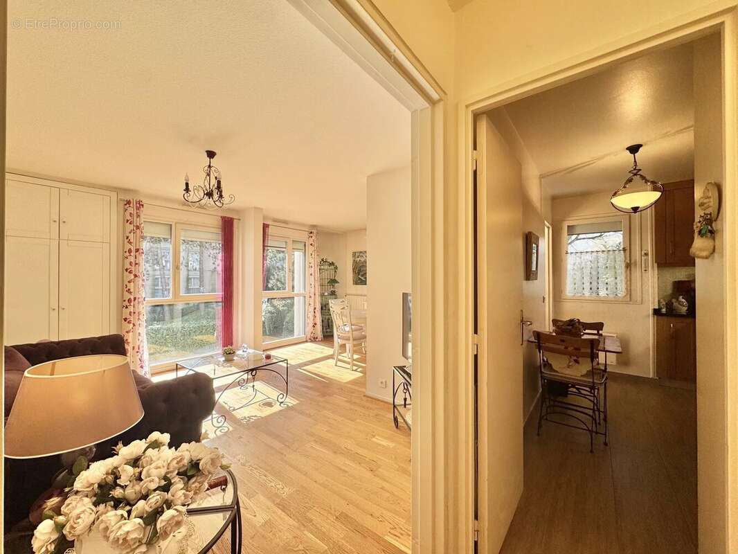 Appartement à VERRIERES-LE-BUISSON