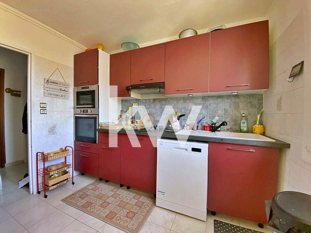 Appartement à VINON-SUR-VERDON