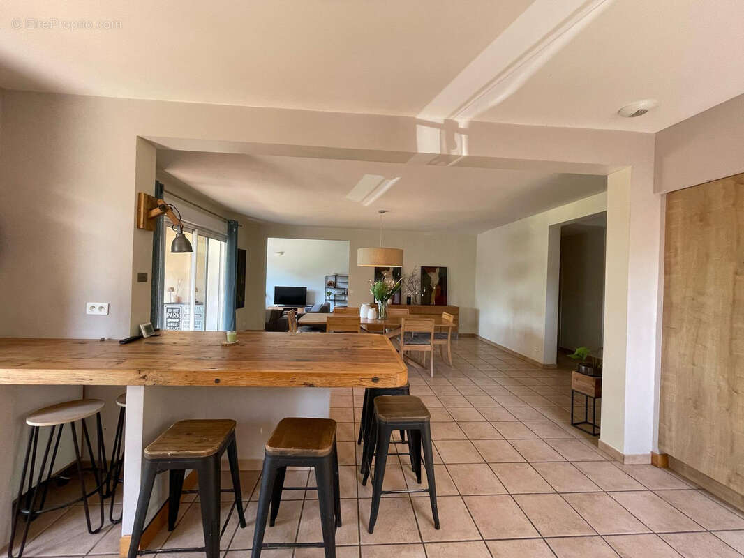 Maison à PIOLENC