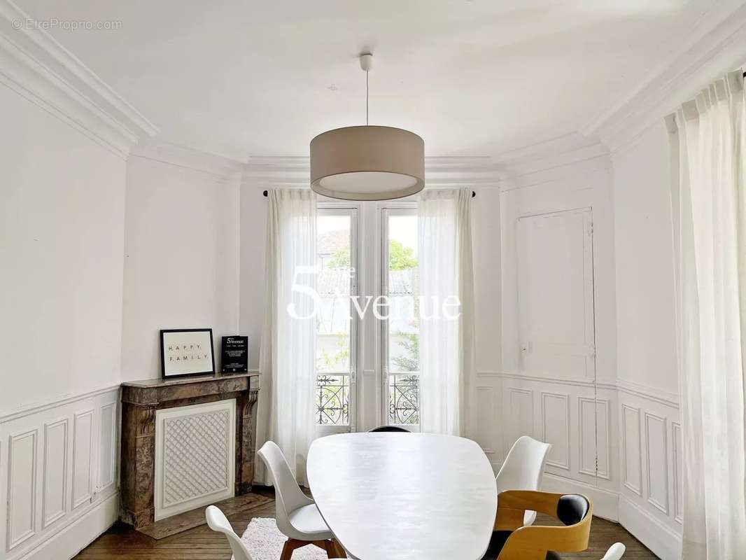 Maison à SAINT-MAUR-DES-FOSSES
