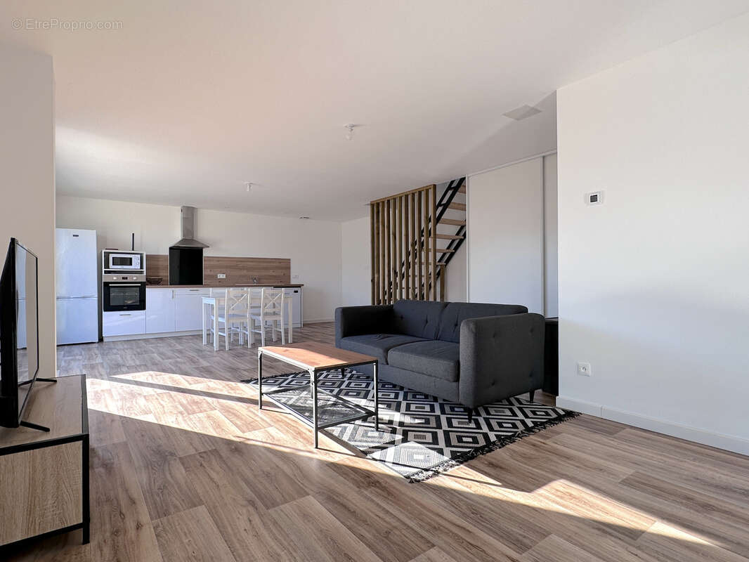 Appartement à MIGNALOUX-BEAUVOIR