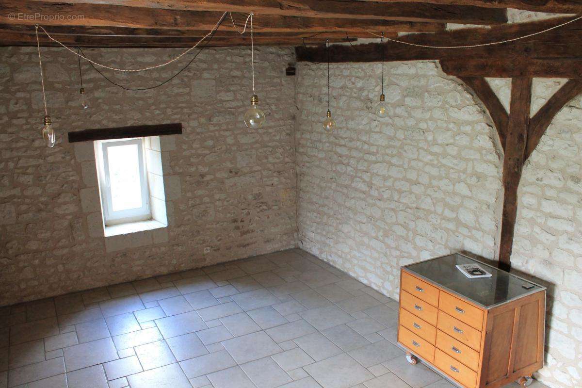 Maison à CHATELLERAULT