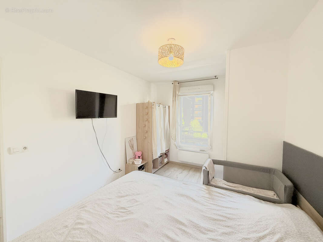 Appartement à SAINT-LAURENT-DE-MURE