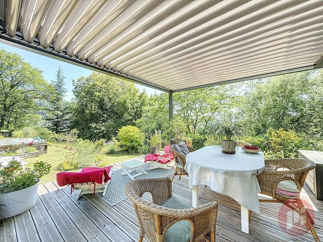 Maison à AUBAZINES