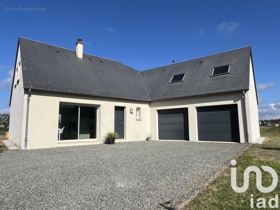 Photo 1 - Maison à CLERE-LES-PINS