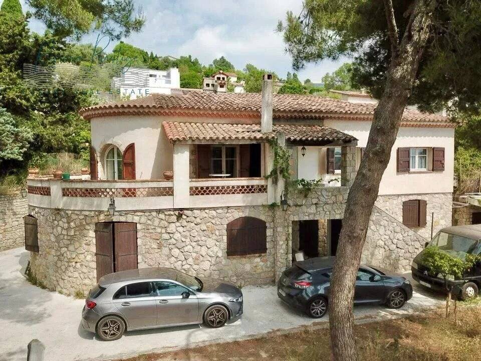 Maison à VALLAURIS