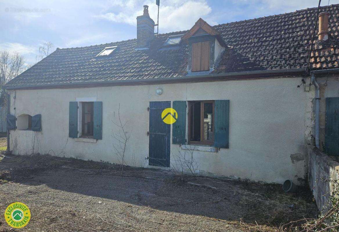 Maison à COSNE-D&#039;ALLIER