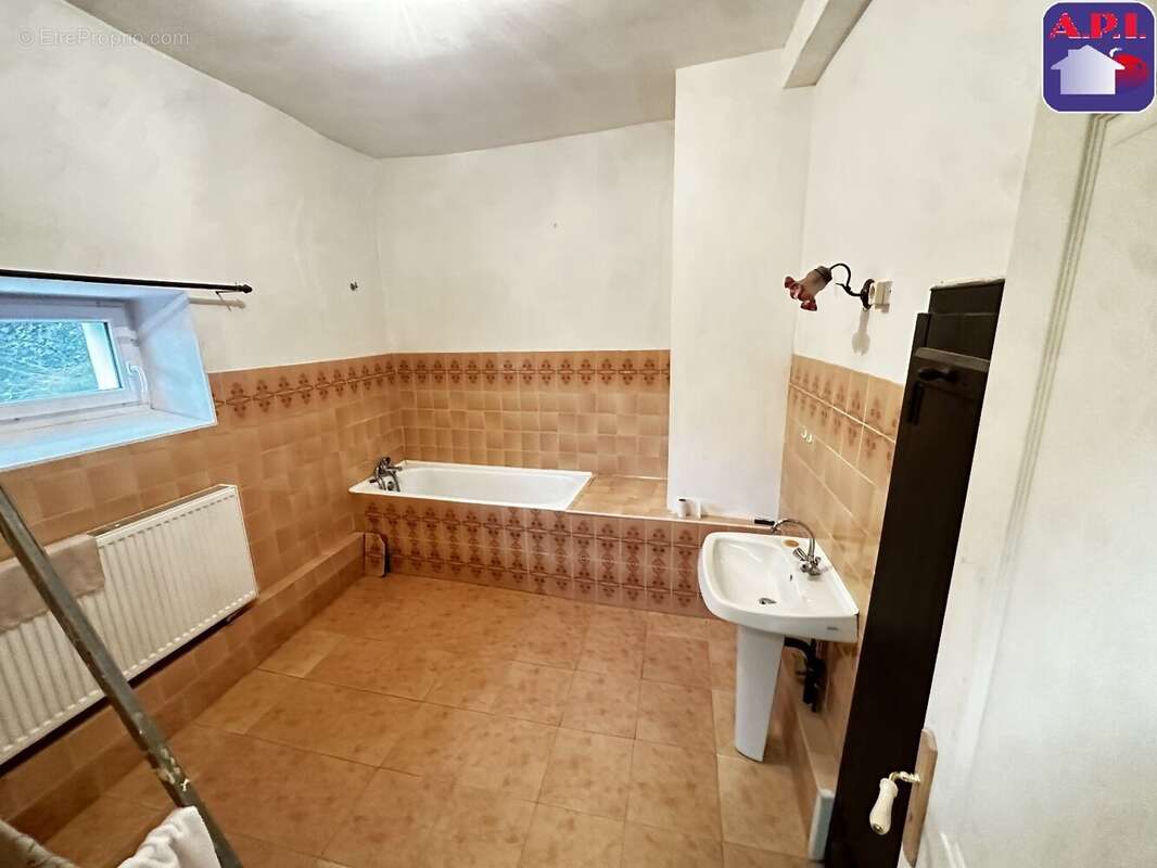 Maison à LA BASTIDE-DE-SEROU