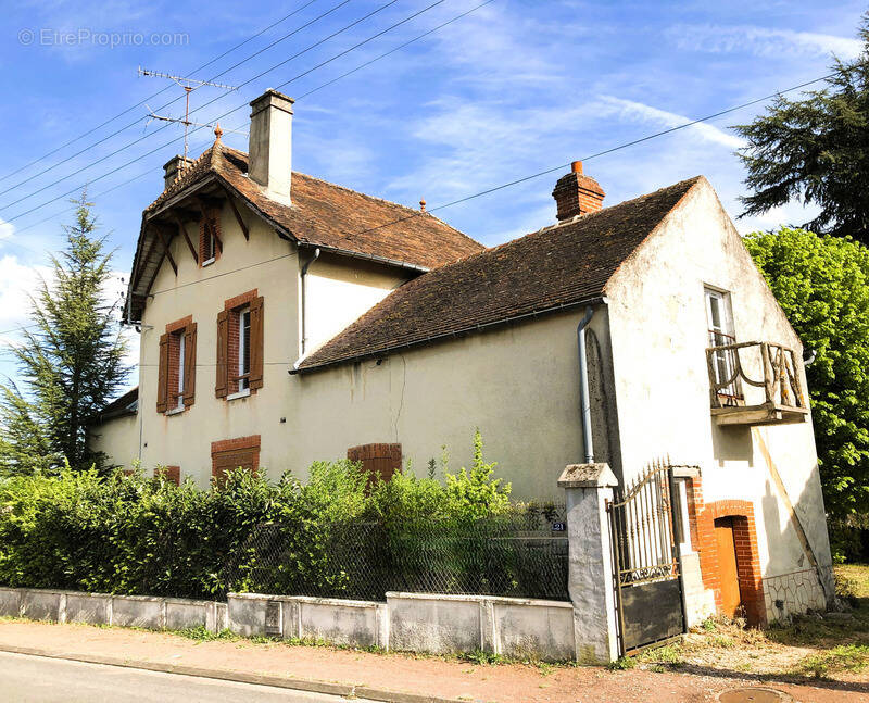 Maison à VILLEMANDEUR