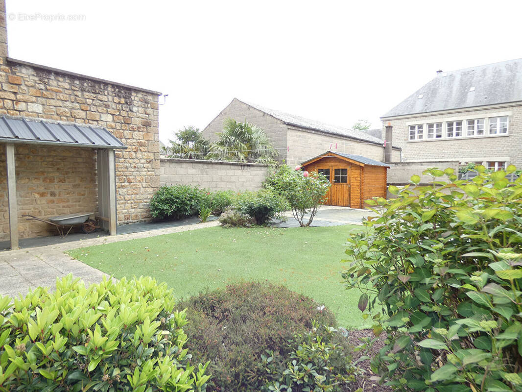 Appartement à SAINT-HILAIRE-DU-HARCOUET