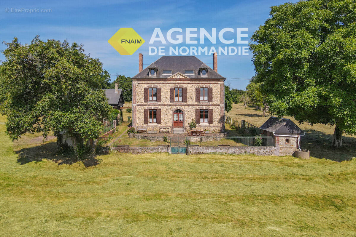 Maison à MONTREUIL-L&#039;ARGILLE