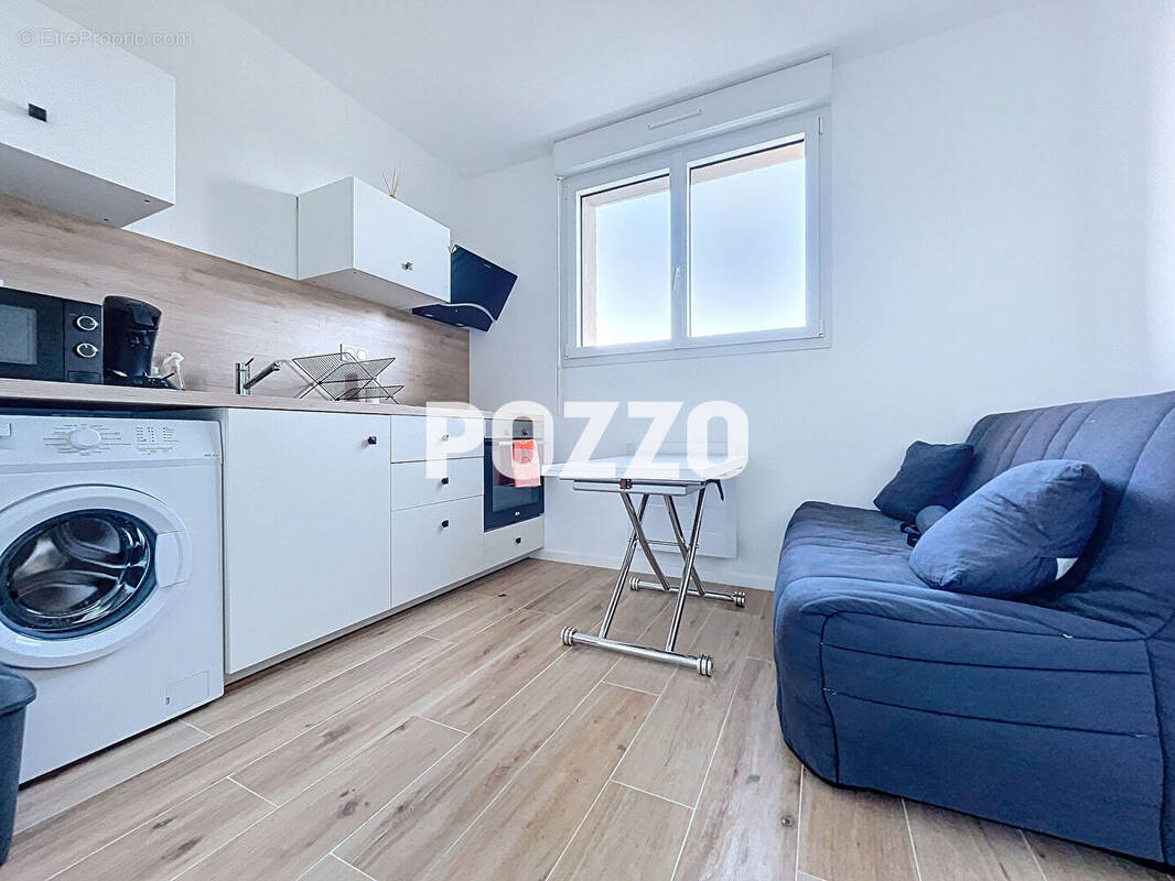 Appartement à DONVILLE-LES-BAINS