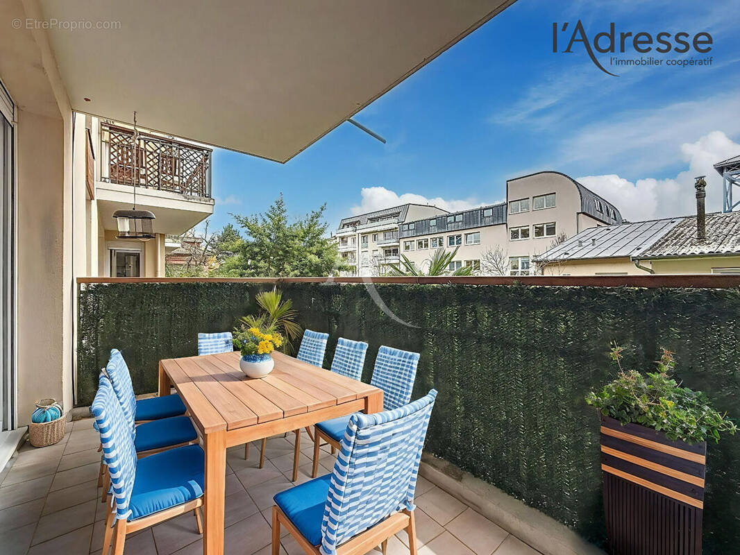 Appartement à SURESNES