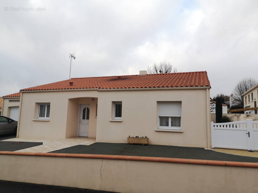 Maison à LES HERBIERS