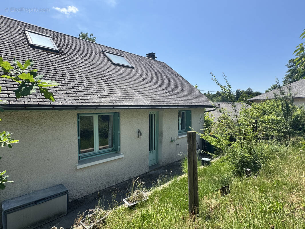 Maison à CORREZE
