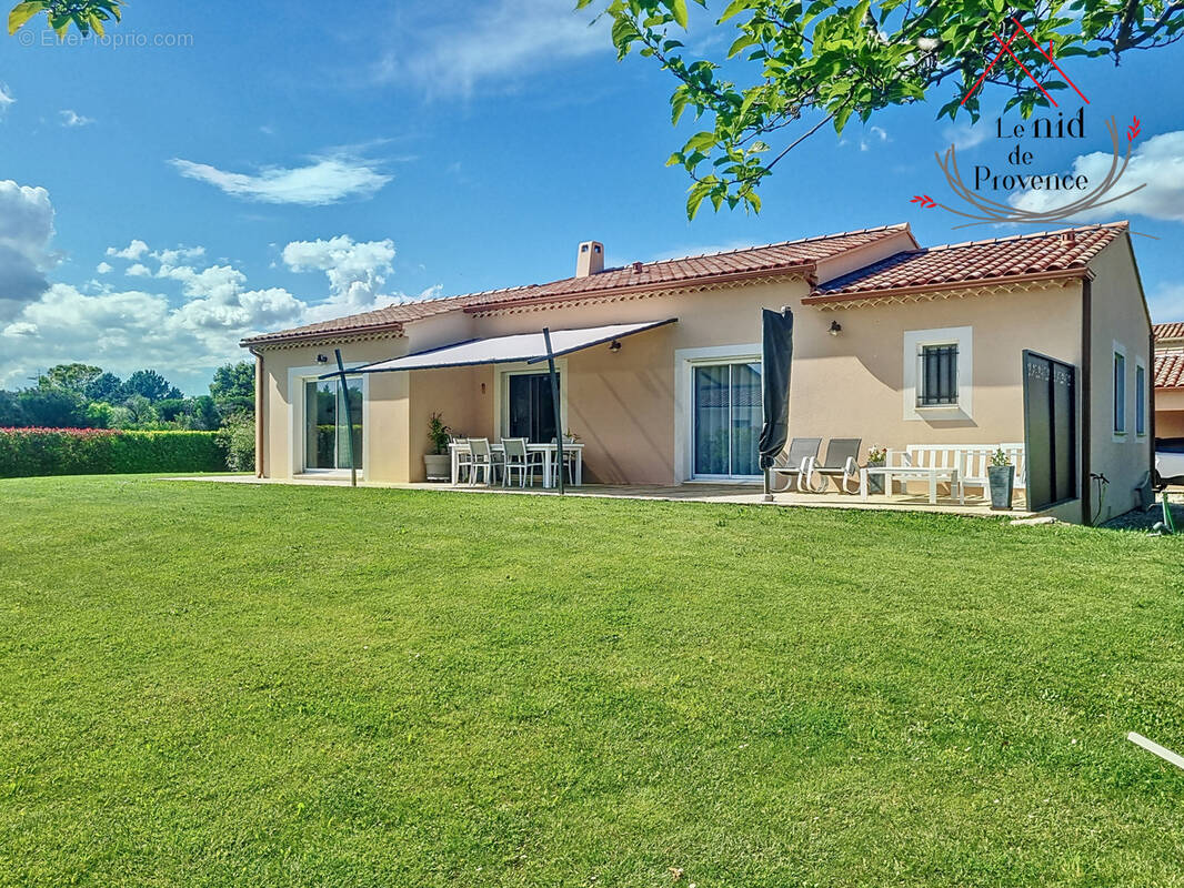 Maison à PERNES-LES-FONTAINES
