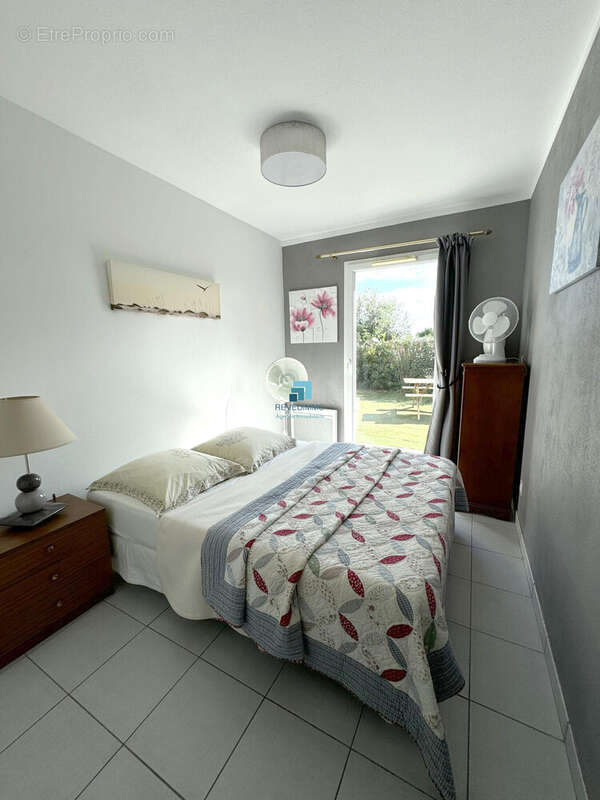 Appartement à ROQUEBRUNE-SUR-ARGENS