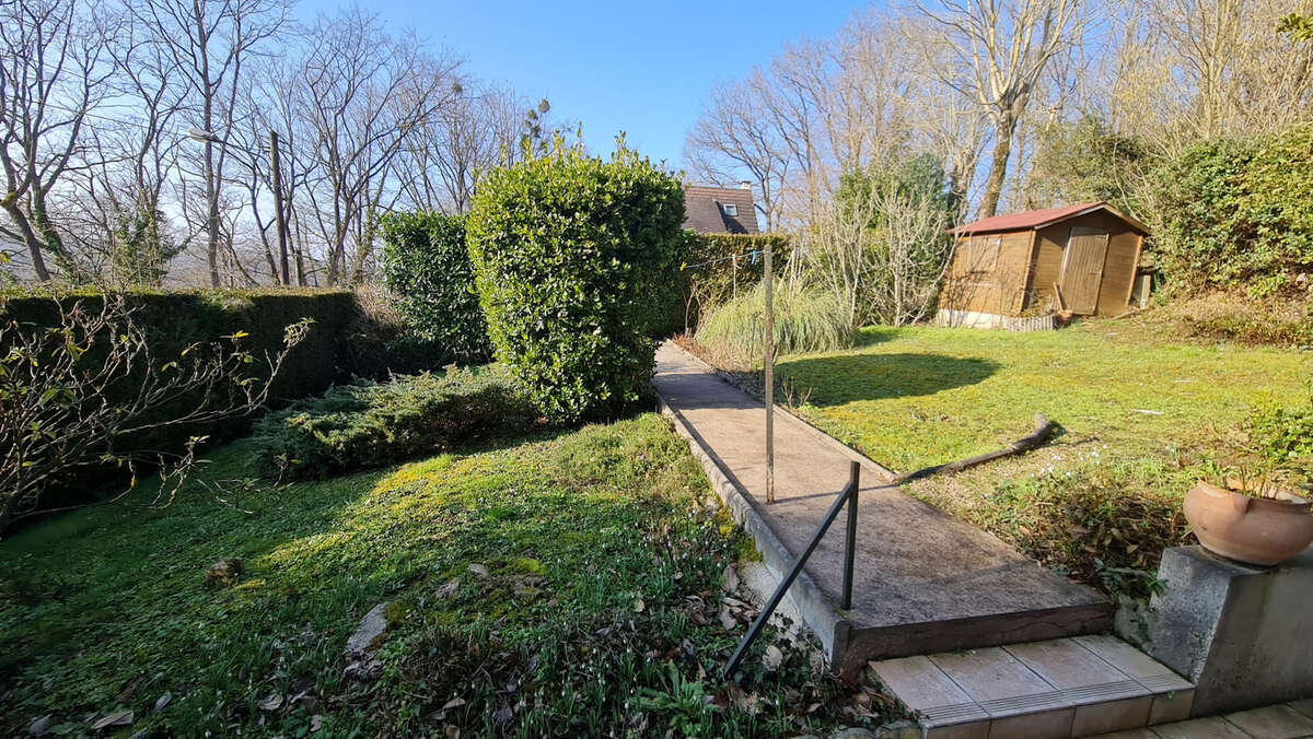 Maison à BURES-SUR-YVETTE