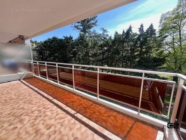 Appartement à SAINTE-FOY-LES-LYON