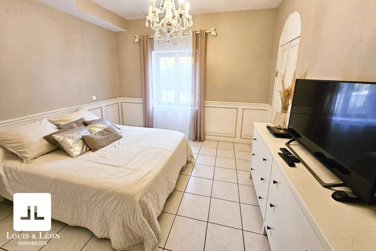 Maison à JASSANS-RIOTTIER