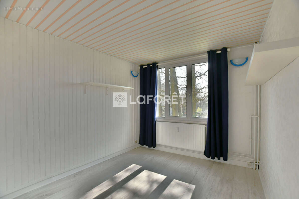 Appartement à LA CELLE-SAINT-CLOUD