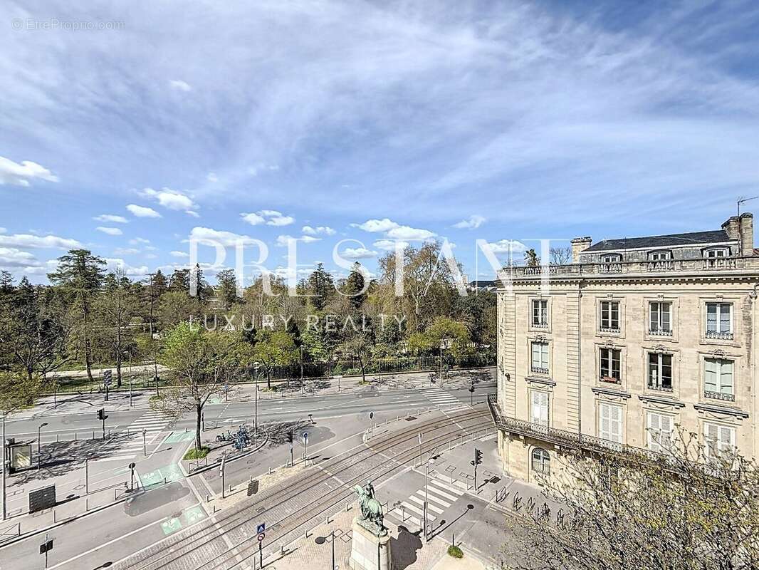 Appartement à BORDEAUX