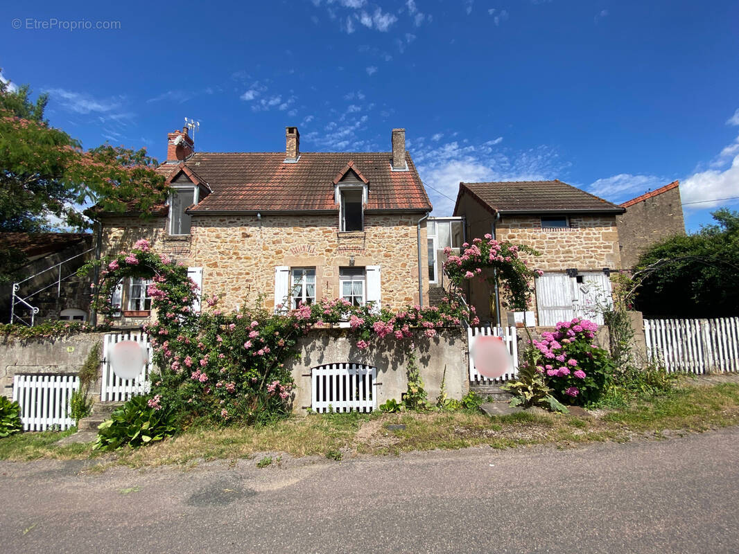 Maison à EPINAC