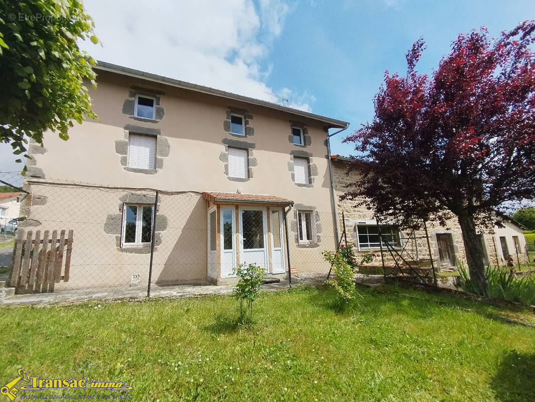Maison à CELLES-SUR-DUROLLE