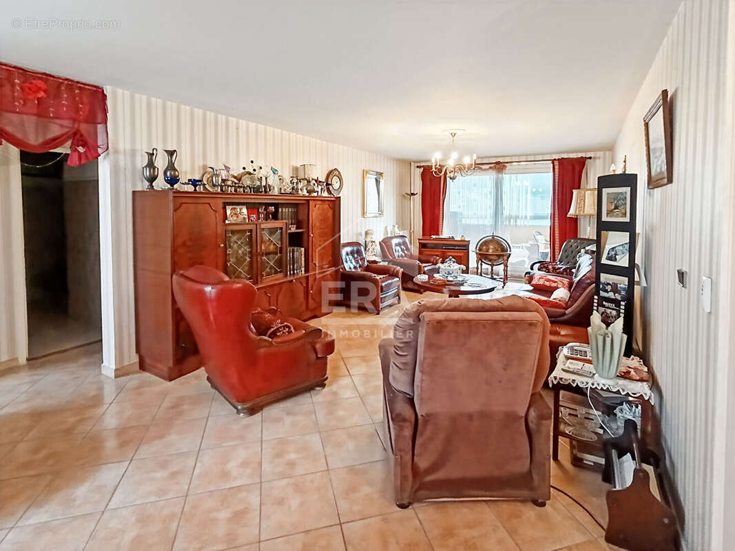 Appartement à VITROLLES