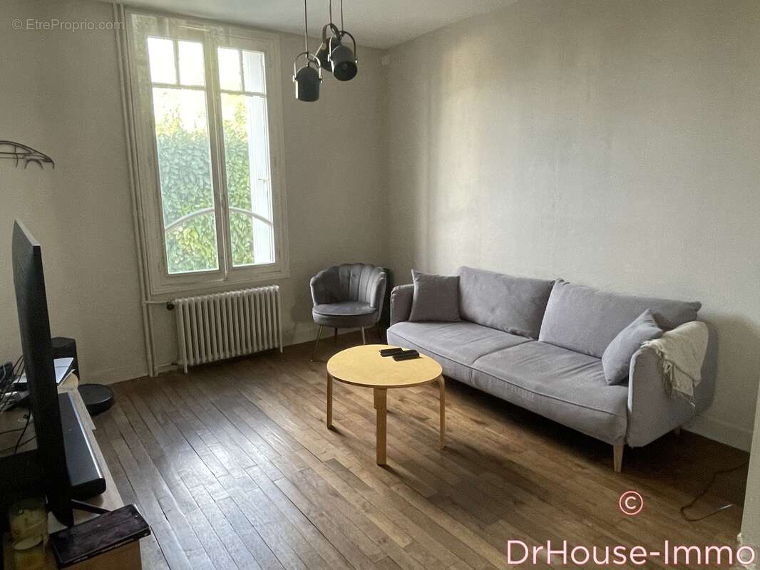 Maison à CHATELLERAULT