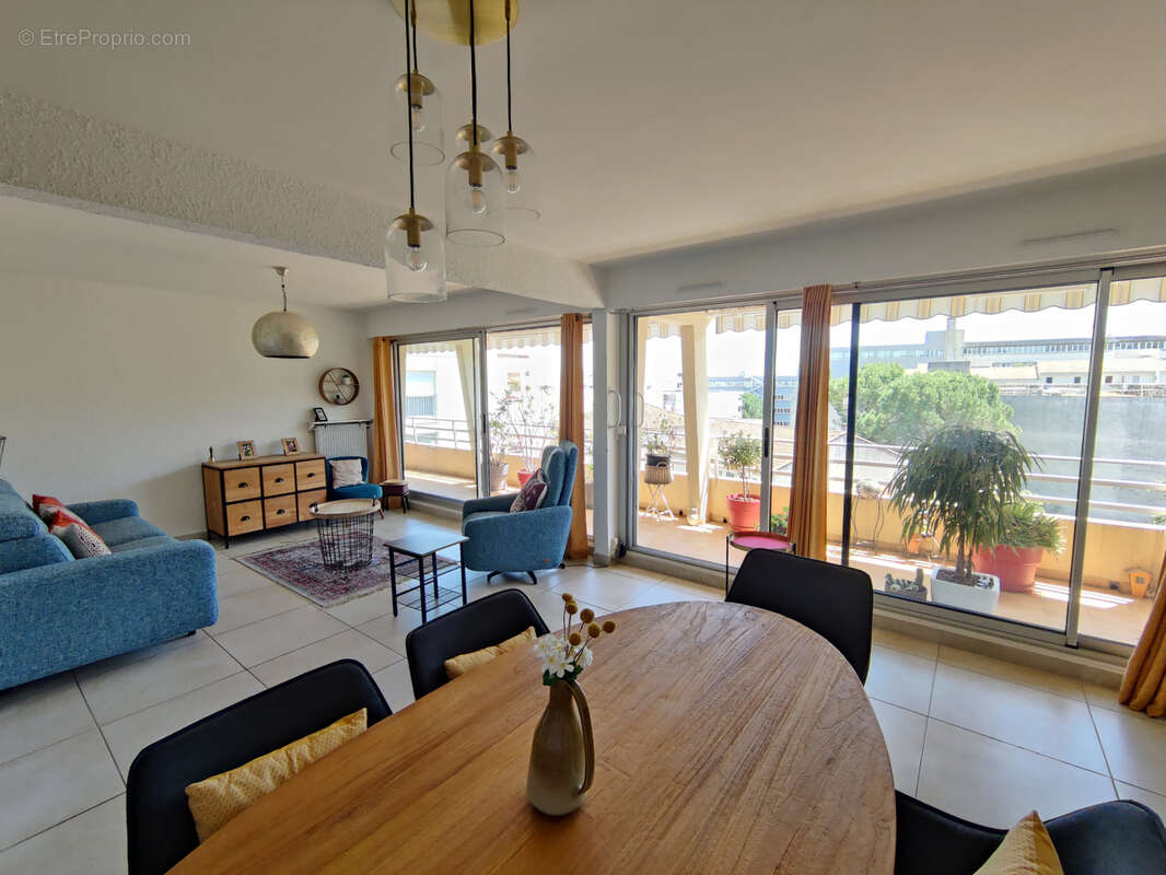 Appartement à NIMES