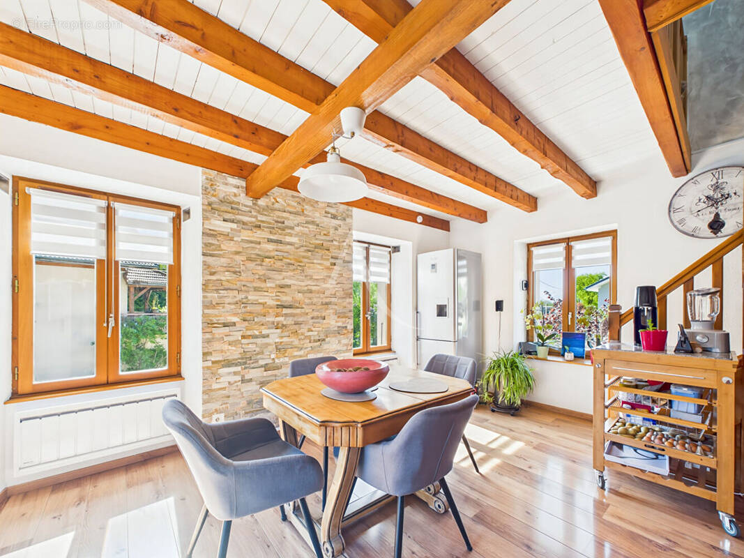 Appartement à CHARVONNEX