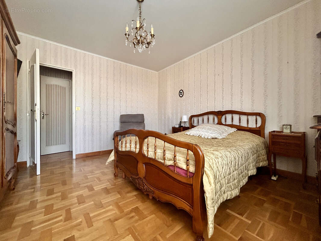 Maison à CLERMONT-FERRAND