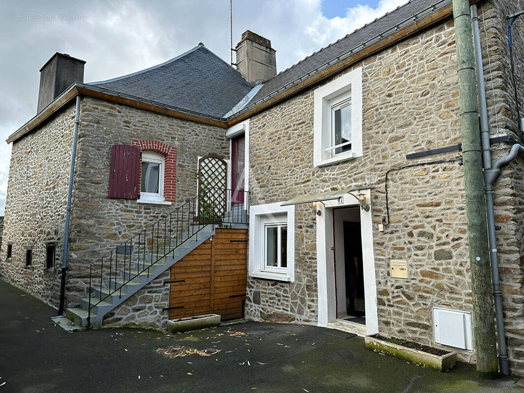 Maison à MAYENNE