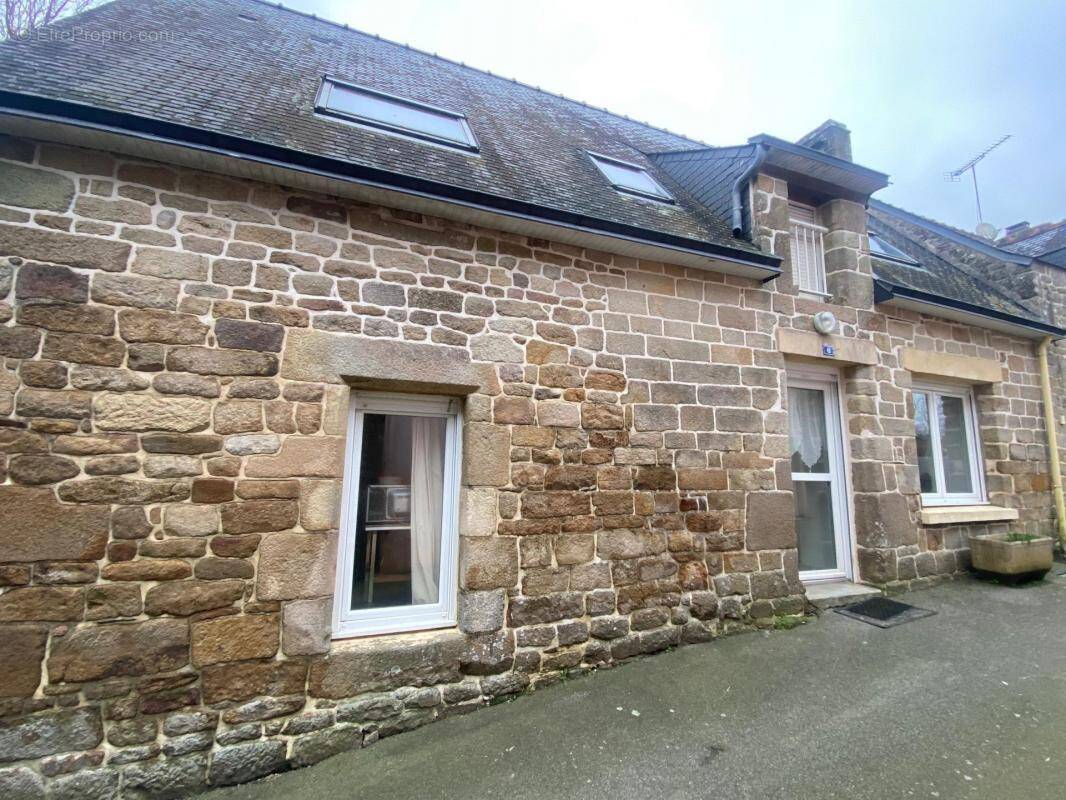 Maison à LANGOELAN