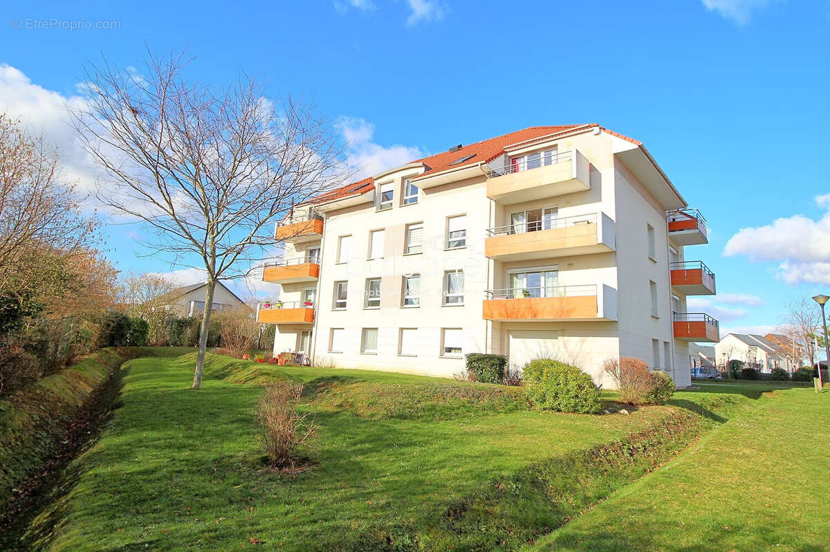 Appartement à SAINT-ETIENNE-DU-ROUVRAY